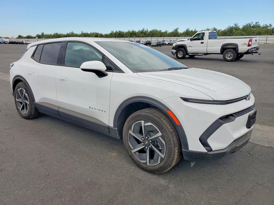 2026 CHEVROLET EQUINOX LT 4