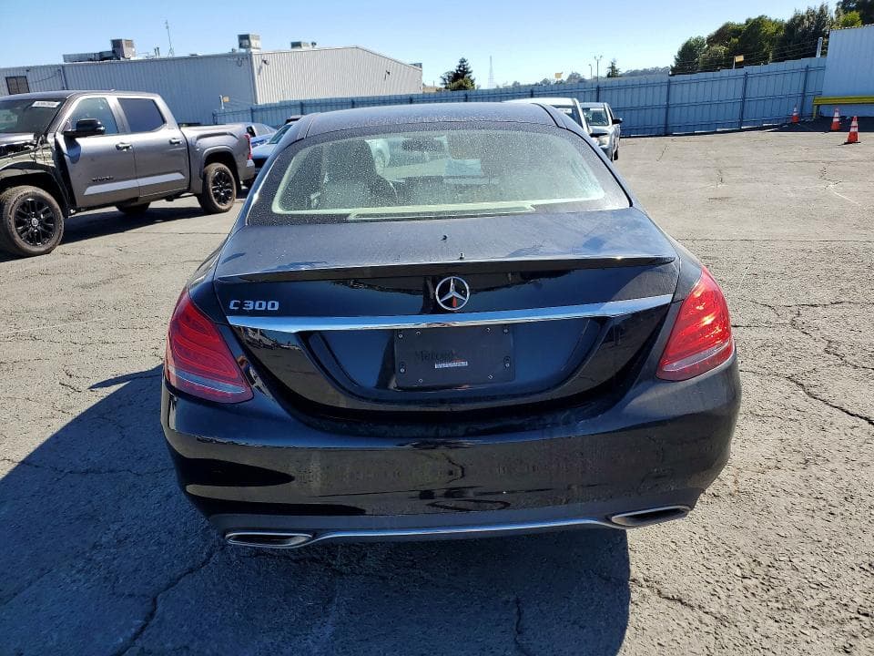 2018 MERCEDES-BENZ C 300 6