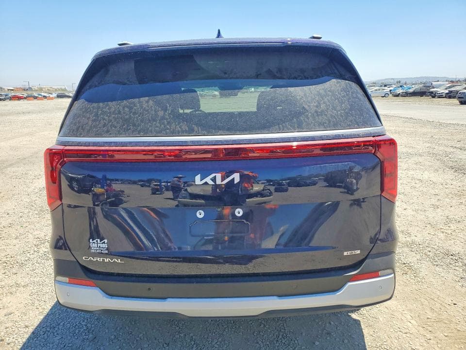 2025 KIA CARNIVAL EX 6