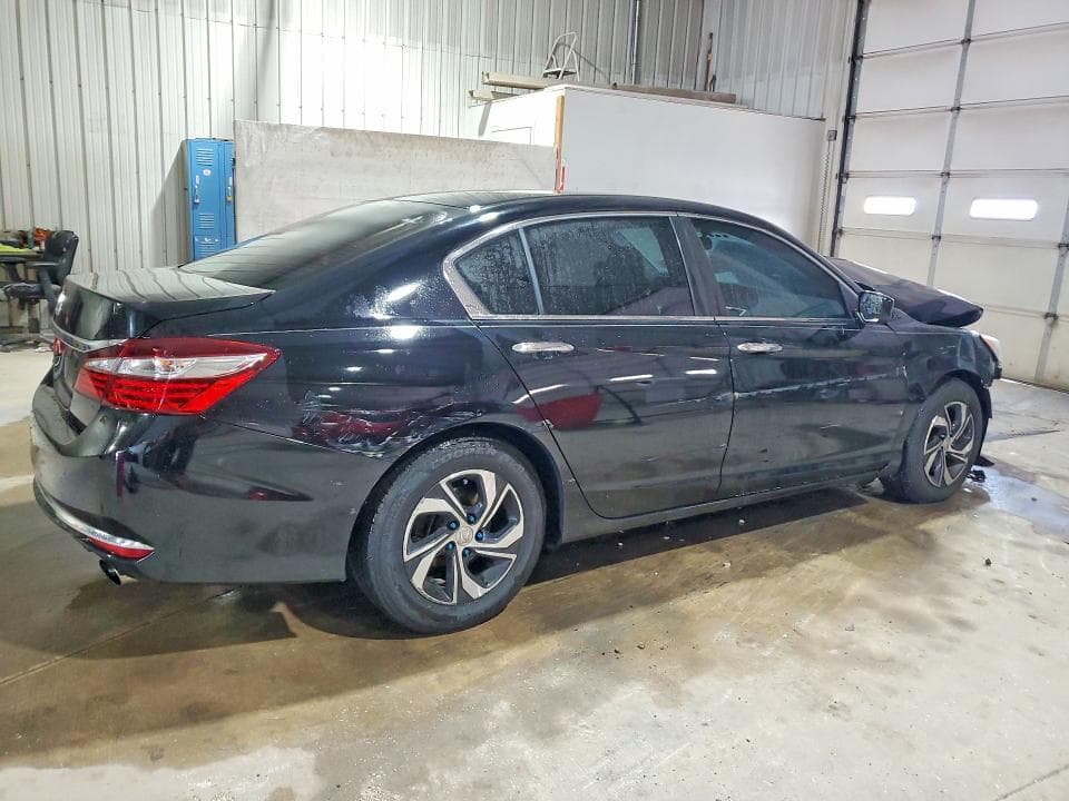 2017 HONDA ACCORD LX 3