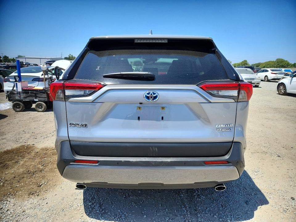 2020 TOYOTA RAV4 LIMITED 6
