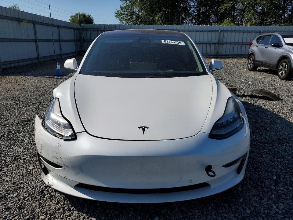 2018 TESLA MODEL 3 5