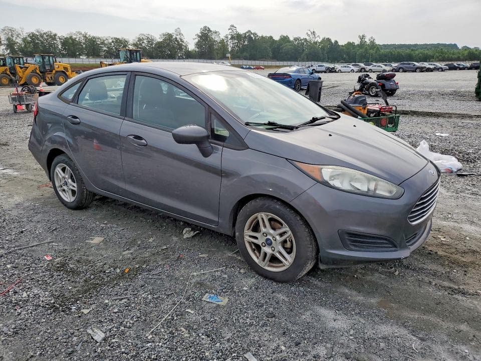 2017 FORD FIESTA SE 4