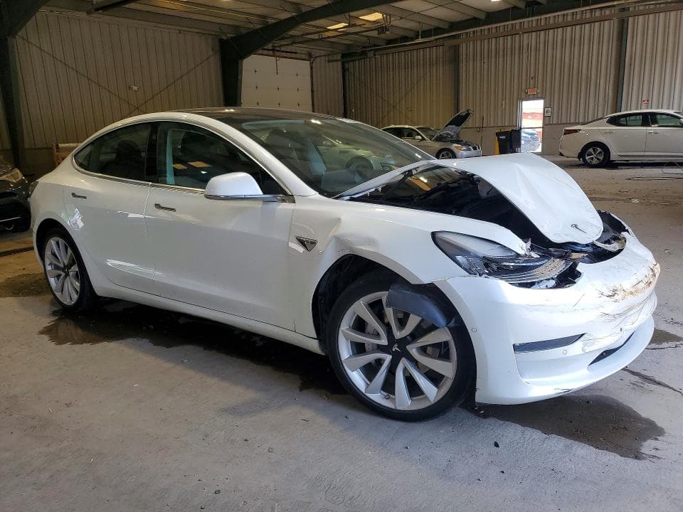 2020 TESLA MODEL 3 4