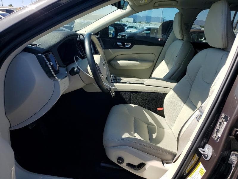 2024 VOLVO XC60 PLUS 7