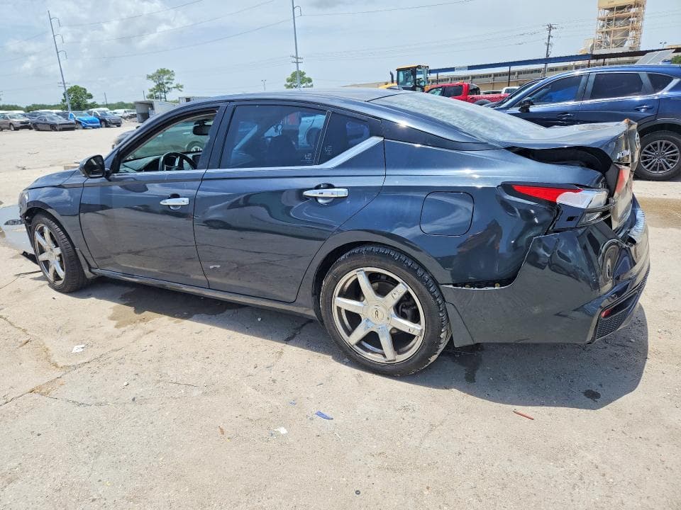 2019 NISSAN ALTIMA SV 2