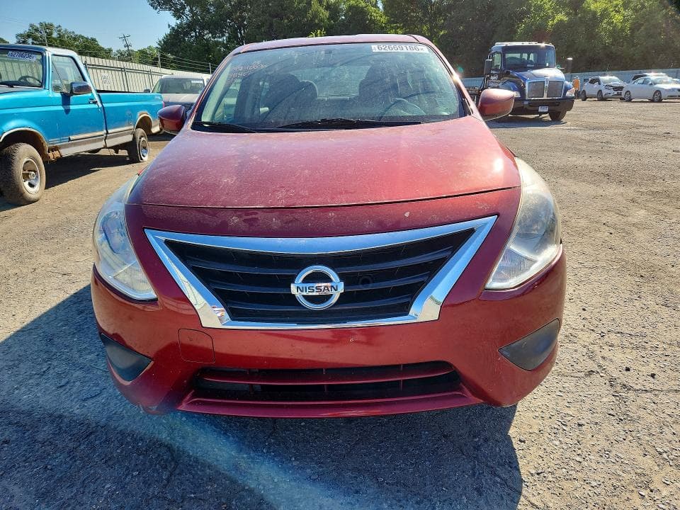 2017 NISSAN VERSA 1.6 SV 5