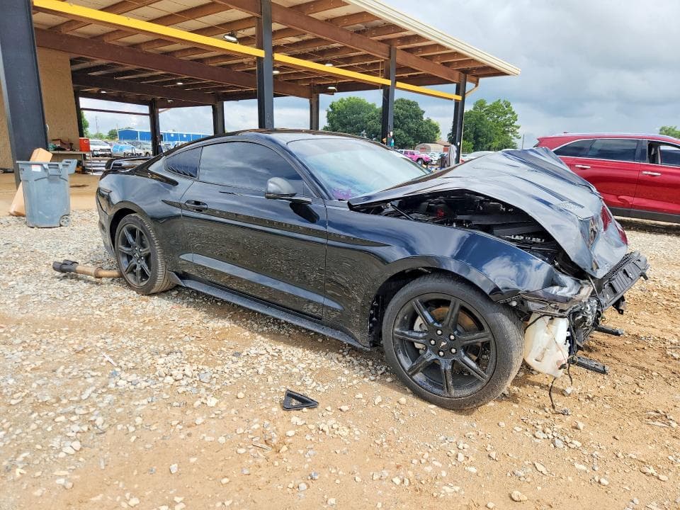 2019 FORD MUSTANG 4