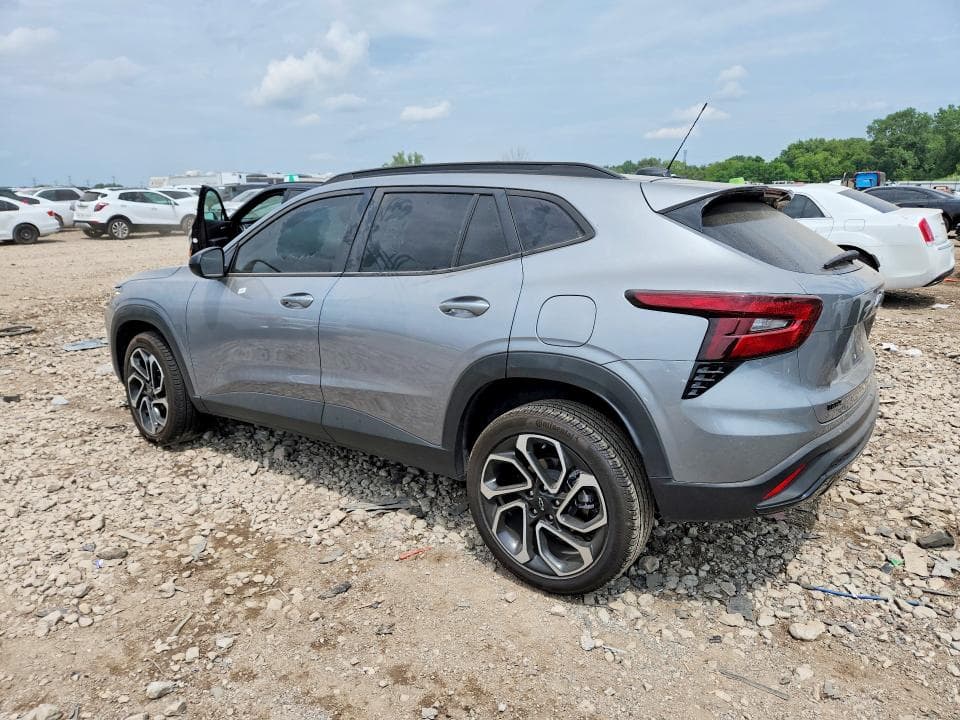 2025 CHEVROLET TRAX 2RS 2