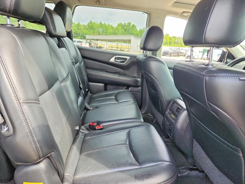 2017 NISSAN PATHFINDER SL 11