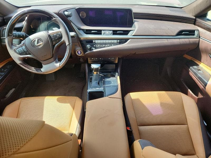 2019 LEXUS ES 300H 8