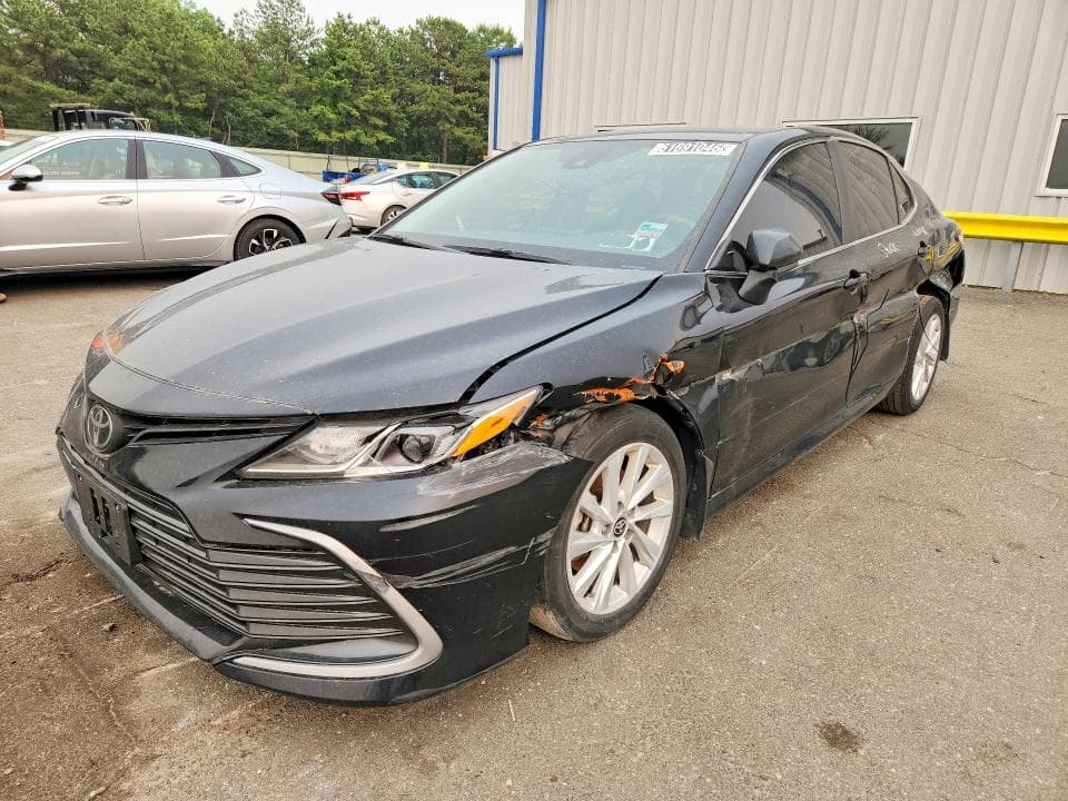 2024 TOYOTA CAMRY LE - 1