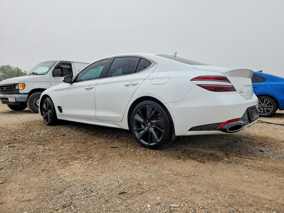 2023 GENESIS G70 3.3T STANDARD 2