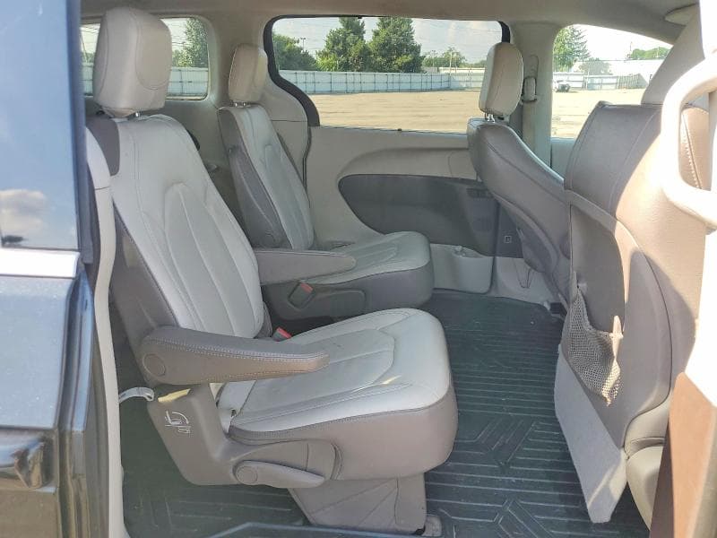 2017 CHRYSLER PACIFICA TOURING L 11