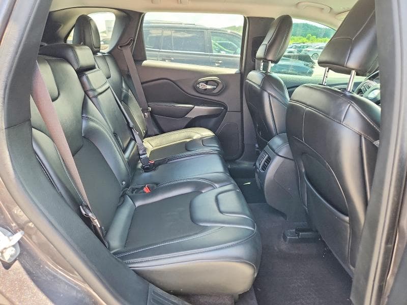 2019 JEEP CHEROKEE LATITUDE PLUS 10