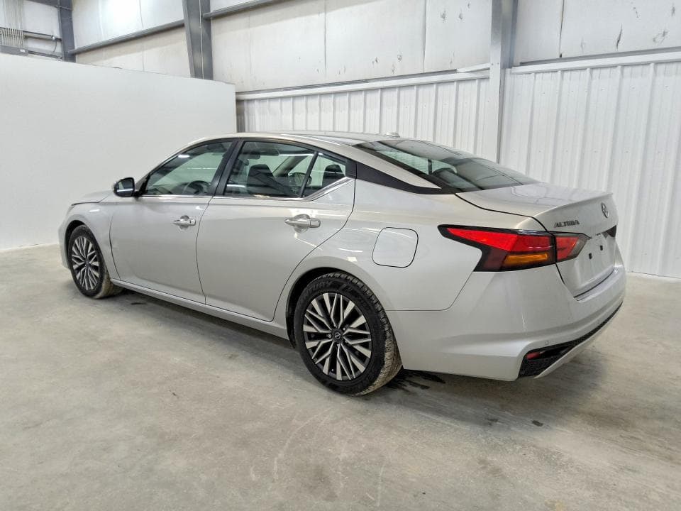 2024 NISSAN ALTIMA SV 2