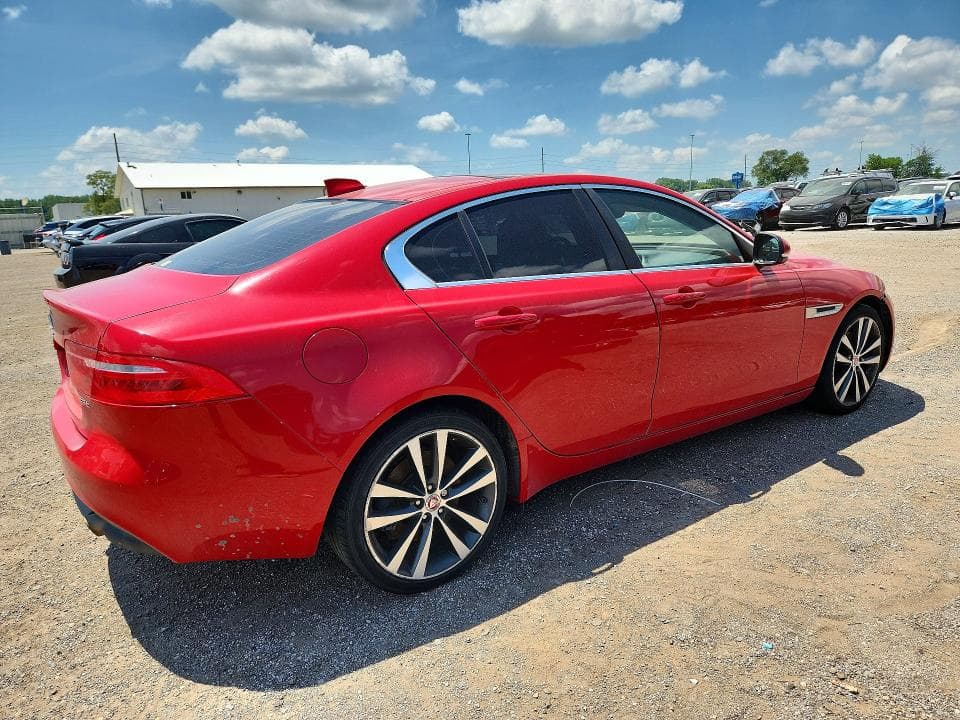 2018 JAGUAR XE PRESTIGE 3
