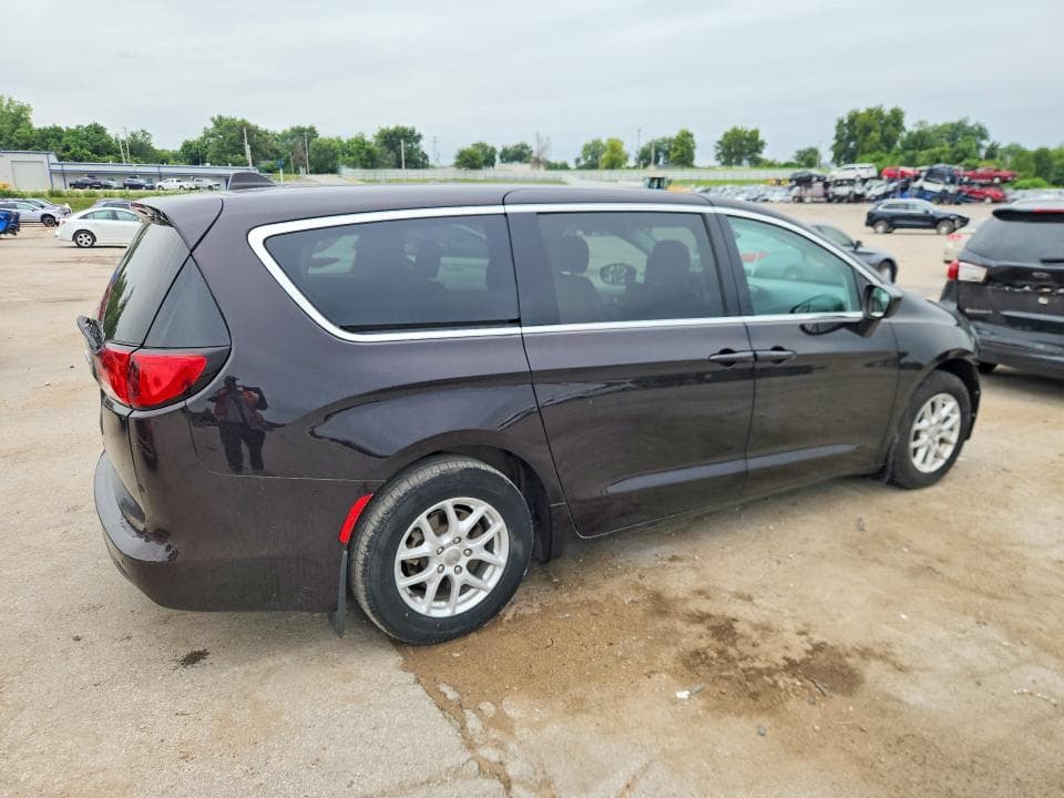 2017 CHRYSLER PACIFICA TOURING 3