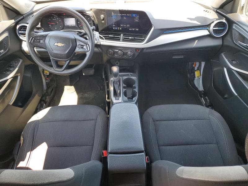 2024 CHEVROLET TRAX LS 8