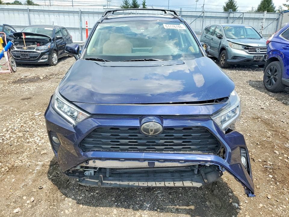 2020 TOYOTA RAV4 XLE 5