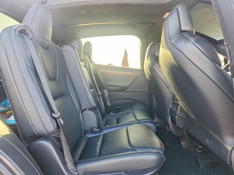 2018 TESLA MODEL X 10