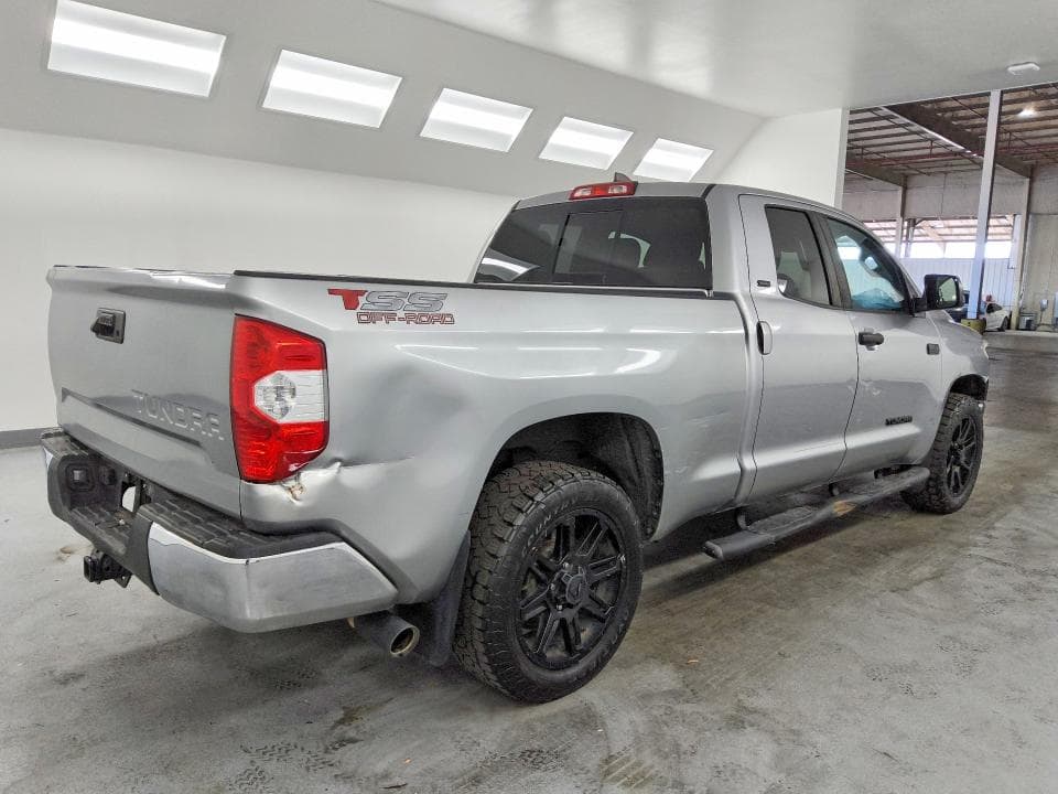 2020 TOYOTA TUNDRA SR5 3
