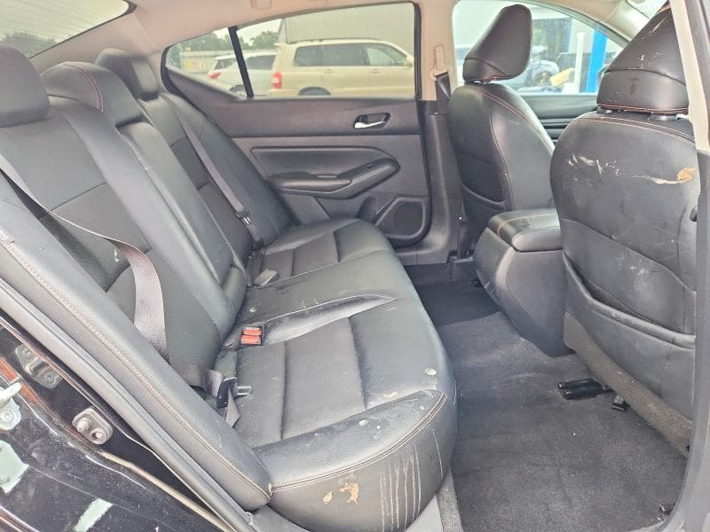 2021 NISSAN ALTIMA SR 10