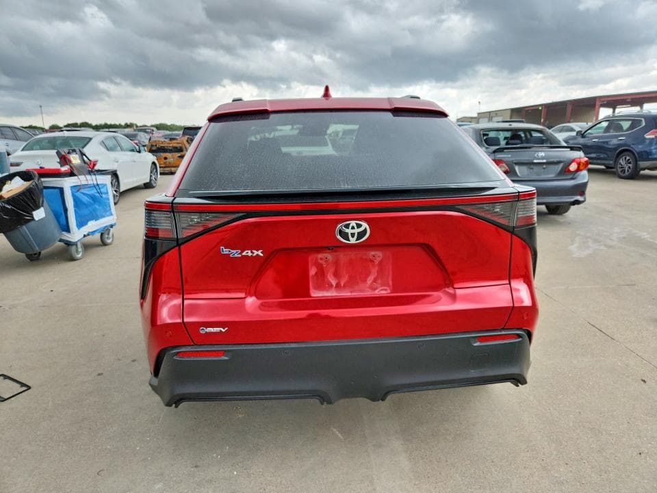 2024 TOYOTA BZ4X XLE 6