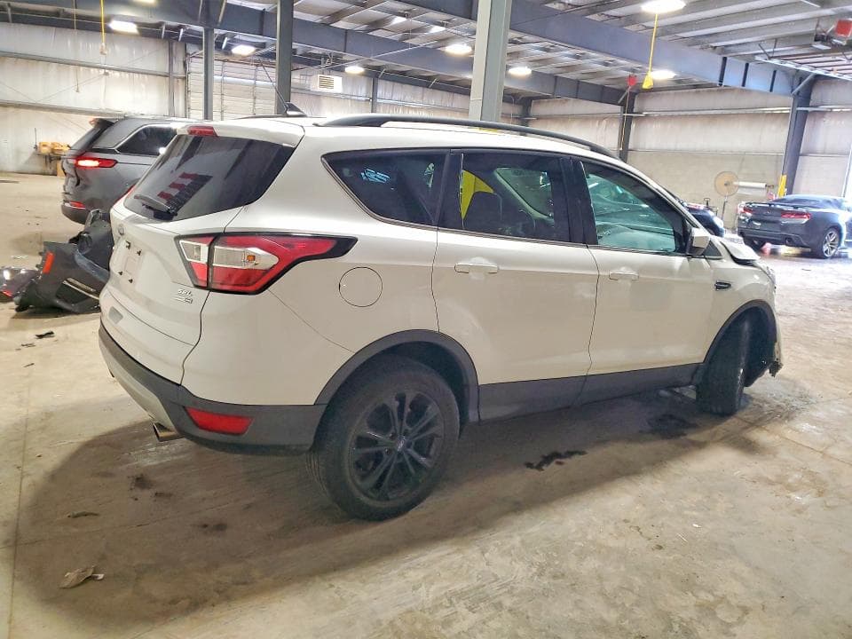 2018 FORD ESCAPE SEL 3