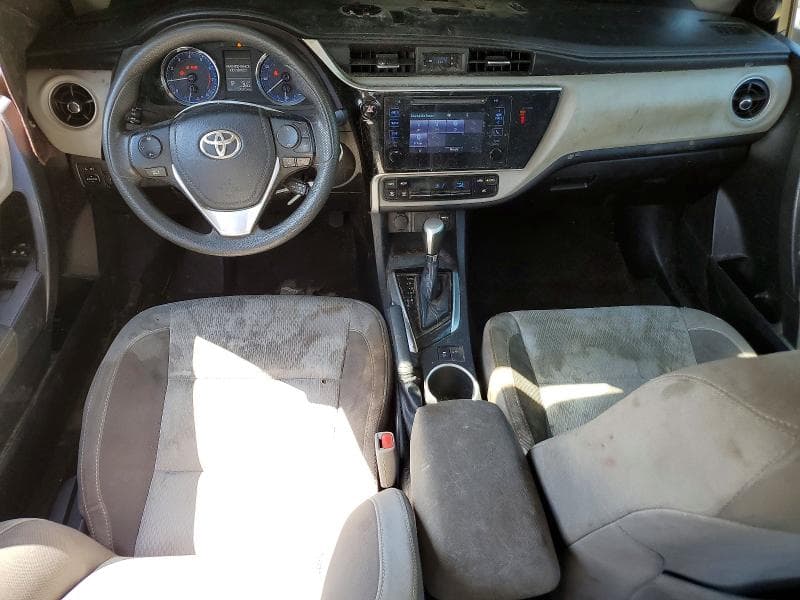 2018 TOYOTA COROLLA LE 8