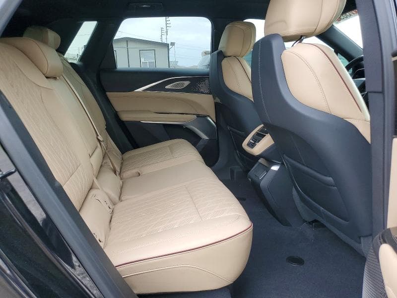 2024 CADILLAC LYRIQ SPORT 10
