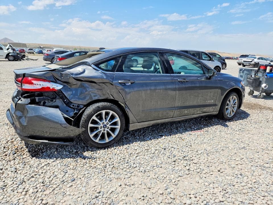 2017 FORD FUSION SE HYBRID 3
