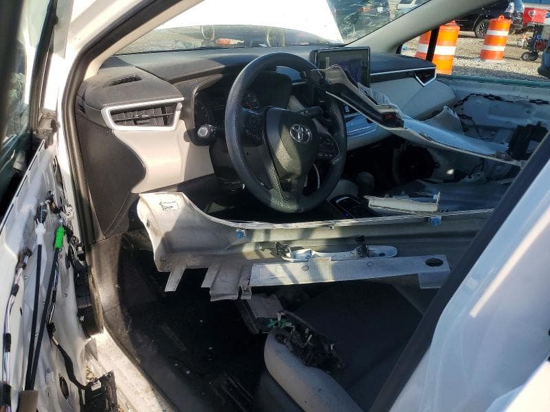 2024 TOYOTA COROLLA LE 8