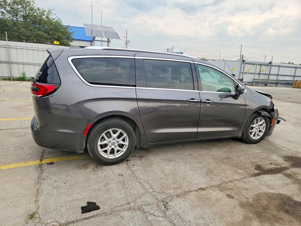 2021 CHRYSLER PACIFICA TOURING L 3