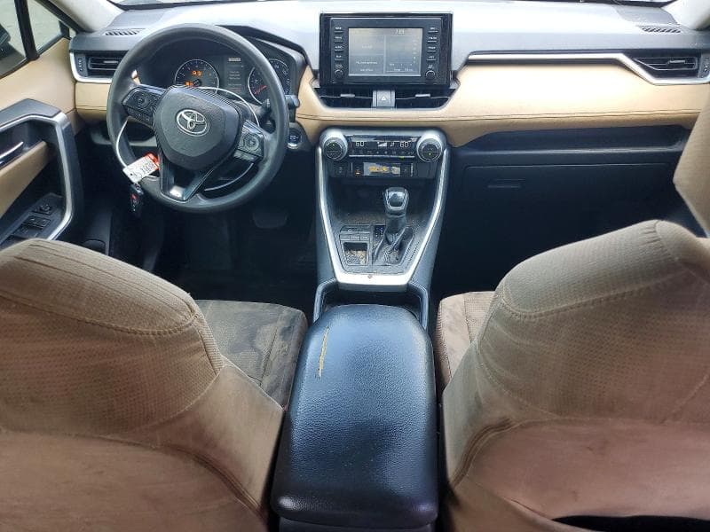 2019 TOYOTA RAV4 XLE 8
