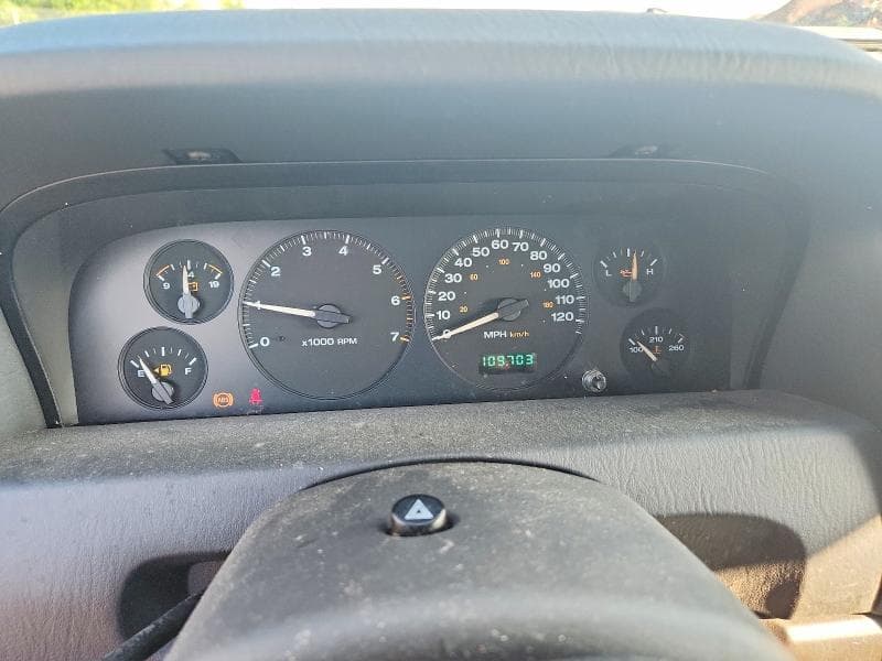 2024 JEEP GRAND CHEROKEE LAREDO 9
