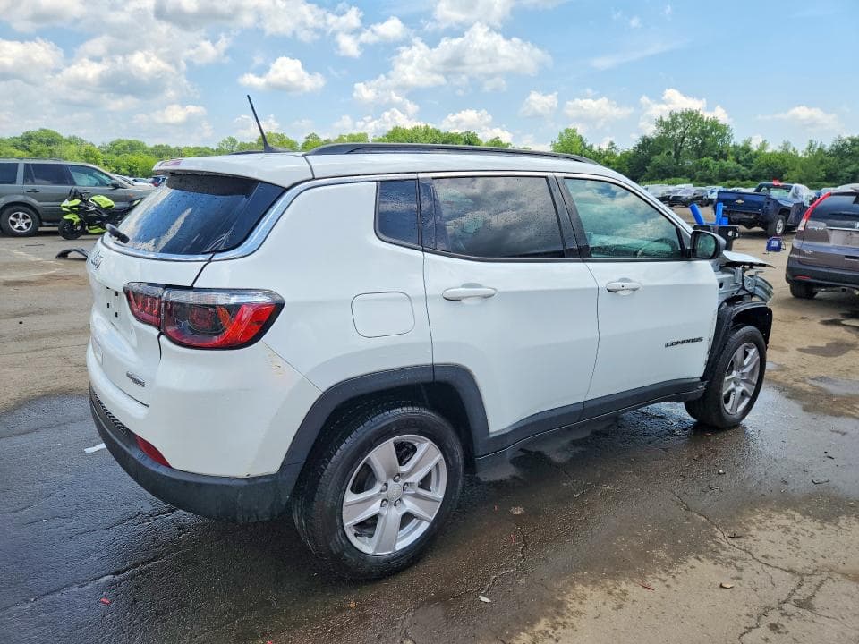2022 JEEP COMPASS LATITUDE 3