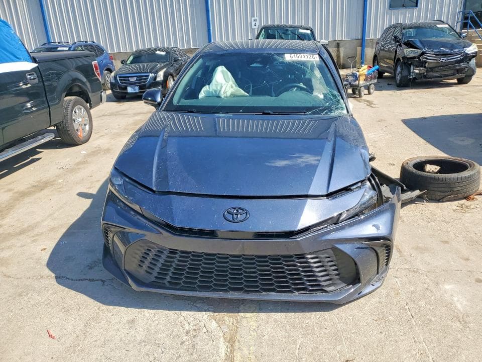 2026 TOYOTA CAMRY SE 5