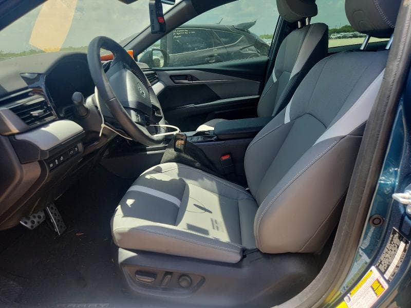2025 TOYOTA CAMRY SE 7