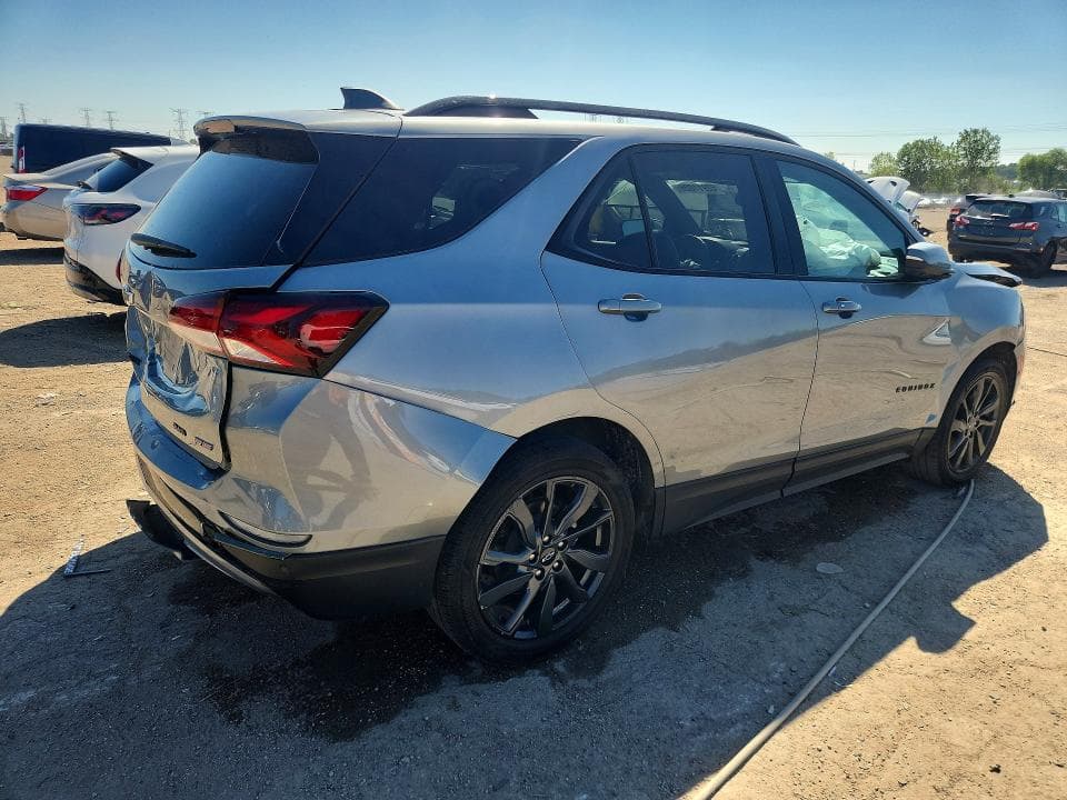 2023 CHEVROLET EQUINOX RS 3