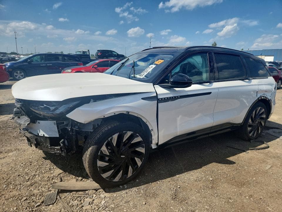 2026 LINCOLN NAUTILUS RESERVE - 1