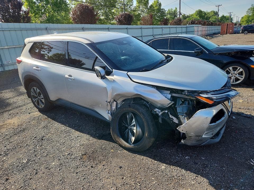 2021 NISSAN ROGUE SV 4