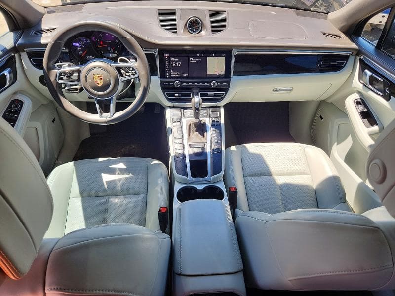 2021 PORSCHE MACAN 8