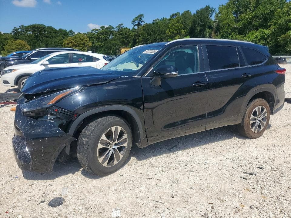 2023 TOYOTA HIGHLANDER XLE - 1