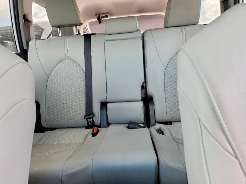 2025 TOYOTA GRAND HIGHLANDER XLE 10