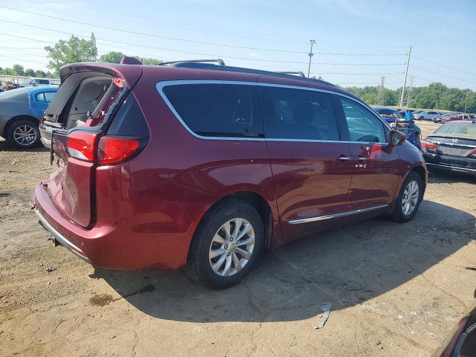 2017 CHRYSLER PACIFICA TOURING L 3