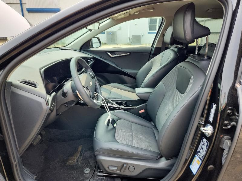 2025 KIA NIRO WIND 7