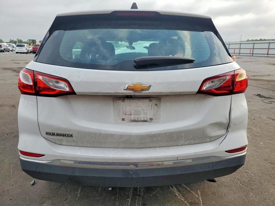 2018 CHEVROLET EQUINOX LS 6