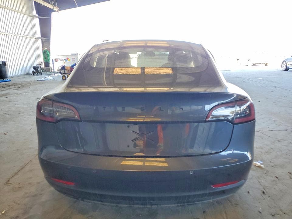 2018 TESLA MODEL 3 6