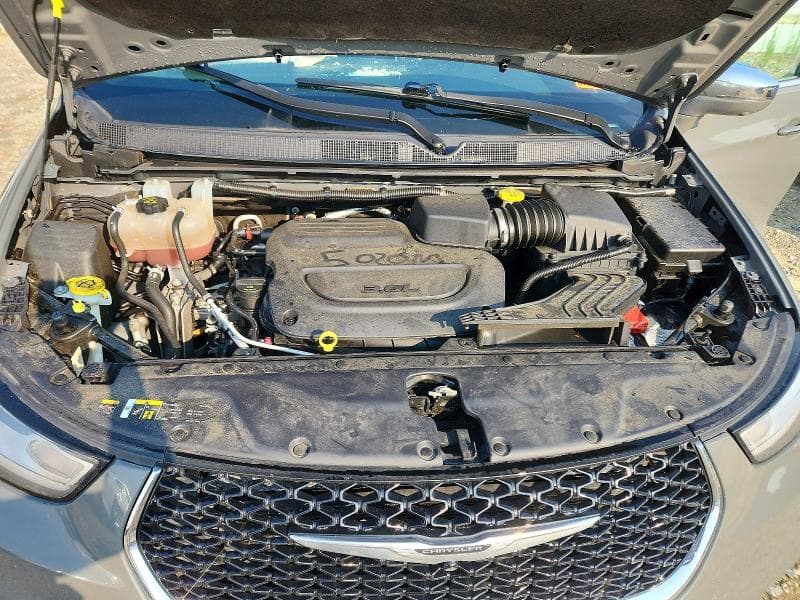 2022 CHRYSLER PACIFICA LIMITED 12